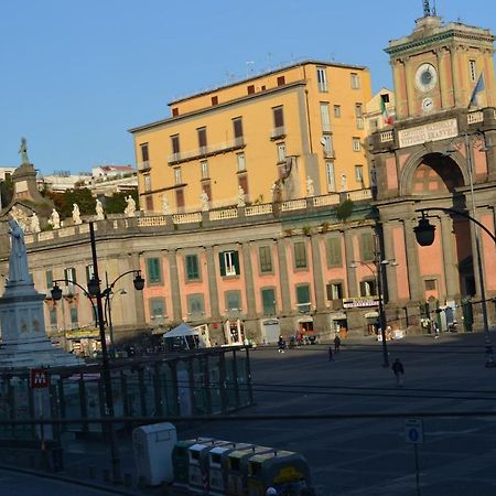 Questo Rinascimento Casa Brigitte Neapel Exteriör bild