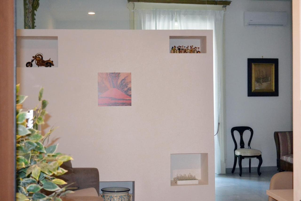 Questo Rinascimento Casa Brigitte Neapel Exteriör bild