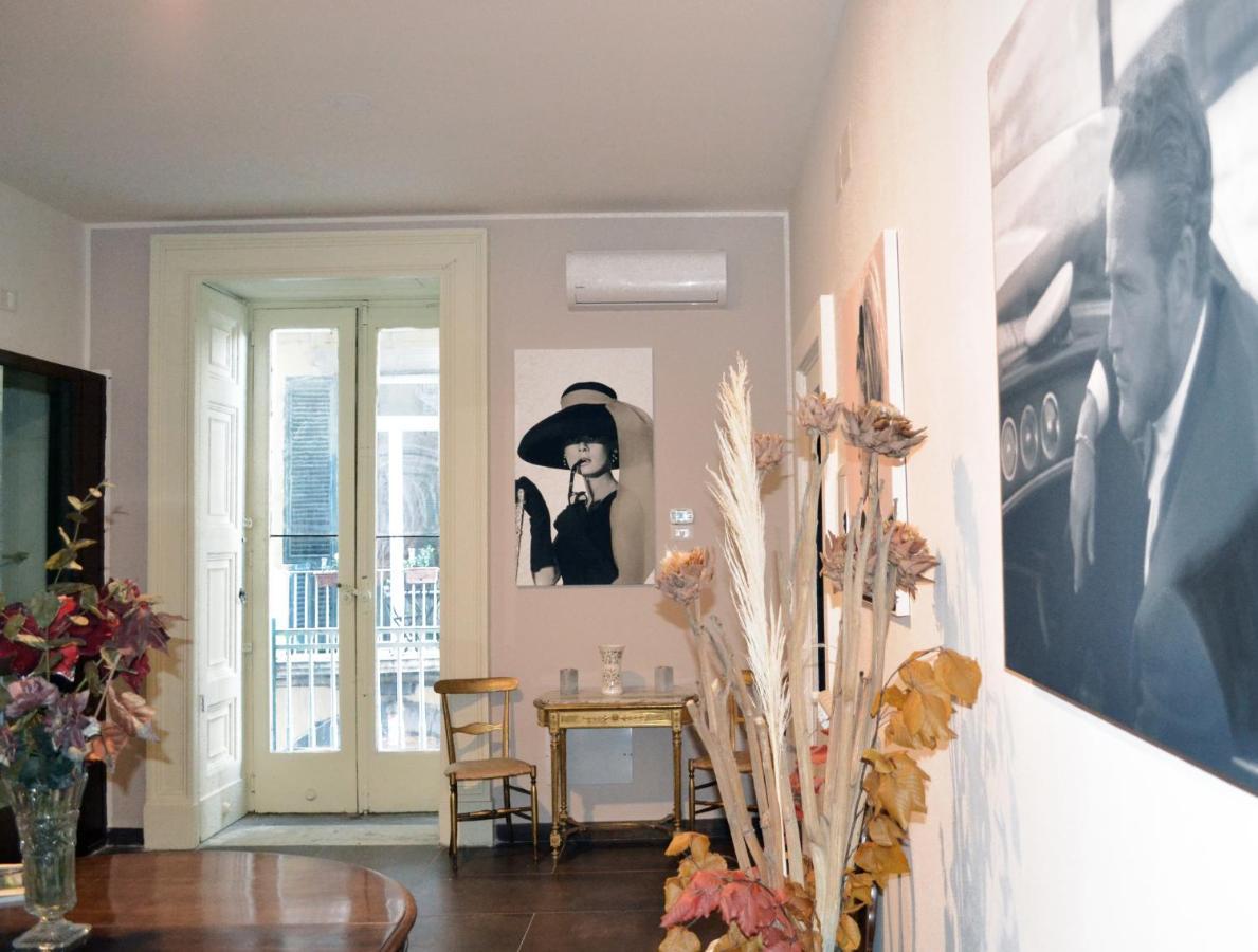 Questo Rinascimento Casa Brigitte Neapel Exteriör bild