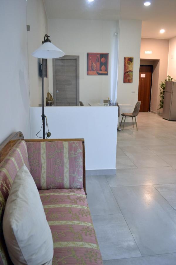 Questo Rinascimento Casa Brigitte Neapel Exteriör bild