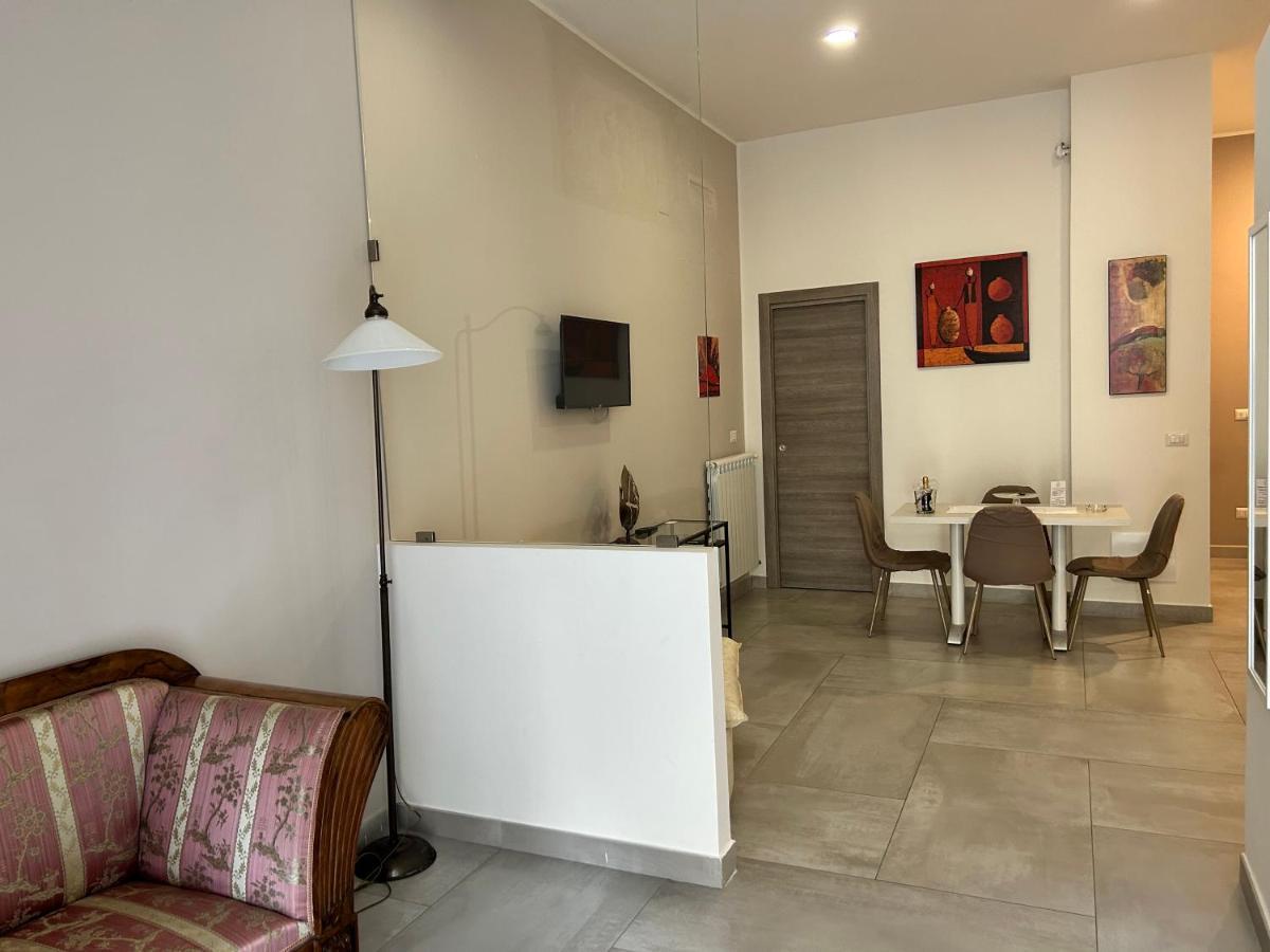 Questo Rinascimento Casa Brigitte Neapel Exteriör bild