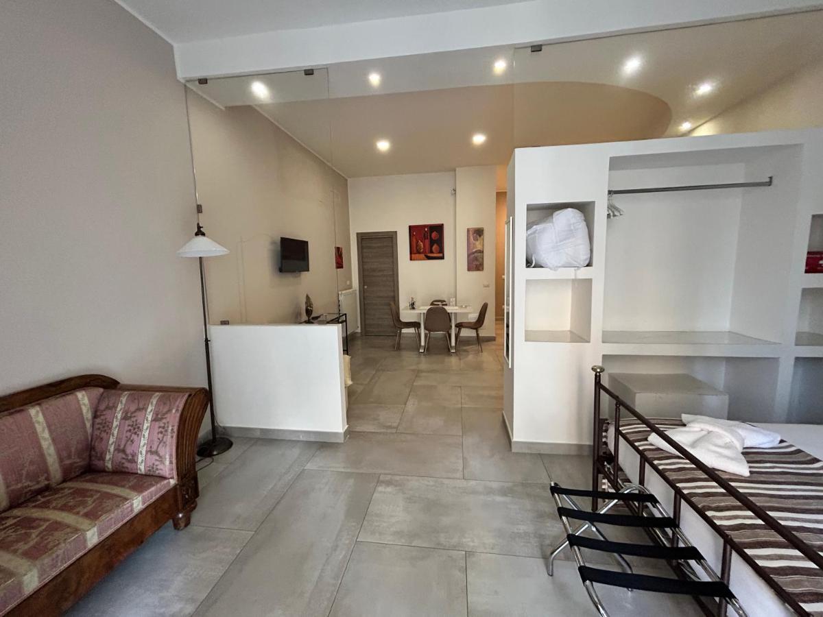 Questo Rinascimento Casa Brigitte Neapel Exteriör bild